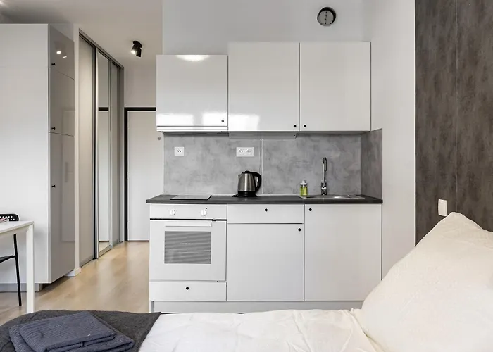 Apartment Slnecnice With Parking 24 Hour Check In Pressburg