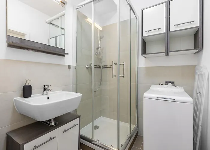 Apartment Slnecnice With Parking 24 Hour Check In *