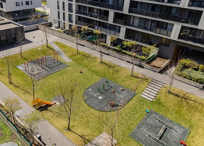 Slnecnice With Parking 24 Hour Check In Pressburg