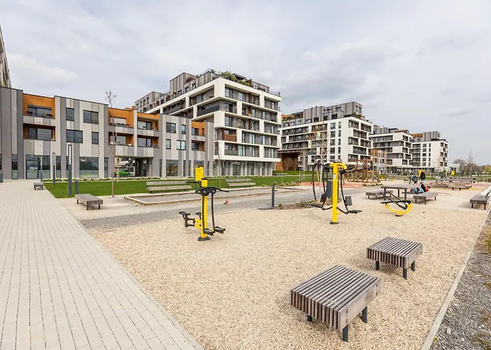 Slnecnice With Parking 24 Hour Check In Apartment Pressburg