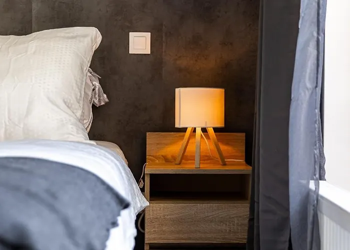 Slnecnice With Parking 24 Hour Check In Appartement